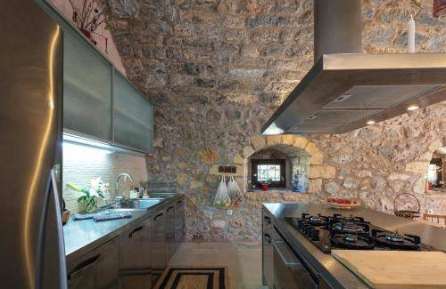Chromonastiri Villa | 480 m² Villa ∙ 4 bedrooms ∙ 8 guests