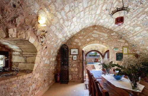 Chromonastiri Villa | 480 m² Villa ∙ 4 bedrooms ∙ 8 guests