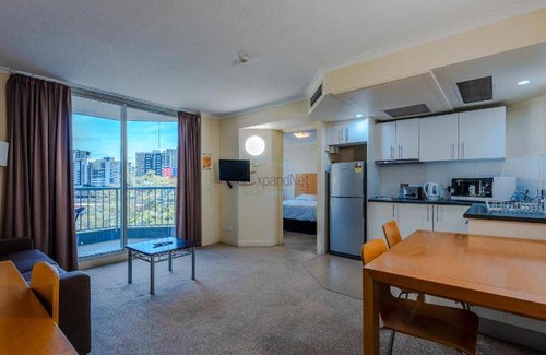 Brisbane Central Business District Apartment | 50 m² Serviced apartment ∙ 10 guests