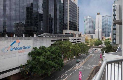 Brisbane Central Business District Apartment | 50 m² Serviced apartment ∙ 10 guests