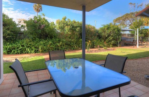 Tin Can Bay Apartment | 50 m² Serviced apartment ∙ 2 bedrooms ∙ 4 guests