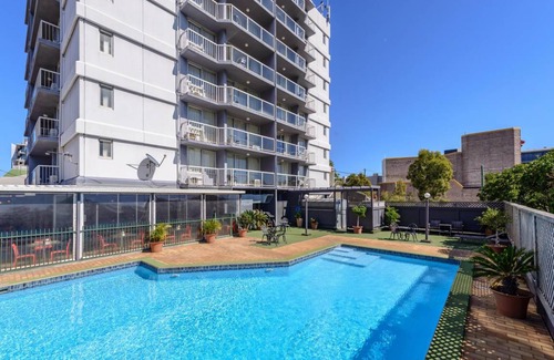 Gladstone Apartment | 51 m² Serviced apartment ∙ 127 guests
