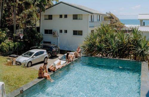 Currumbin House | 539 m² House ∙ 5 bedrooms ∙ 14 guests
