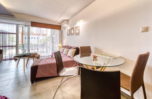 Kamena Vourla Apartment | 60 m² Apartment ∙ 1 bedroom ∙ 4 guests