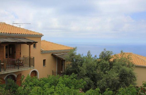 Athani House | 60 m² House ∙ 1 bedroom ∙ 4 guests