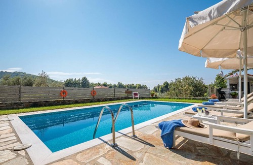 Alikias House | 60 m² House ∙ 2 bedrooms ∙ 5 guests