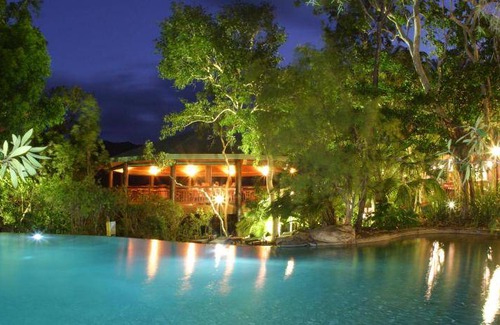 Oak Beach Resort | 65 m² Resort ∙ 127 guests