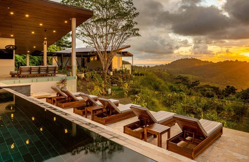Ciudad Cortes Villa | 650 m² Villa ∙ 4 bedrooms ∙ 8 guests