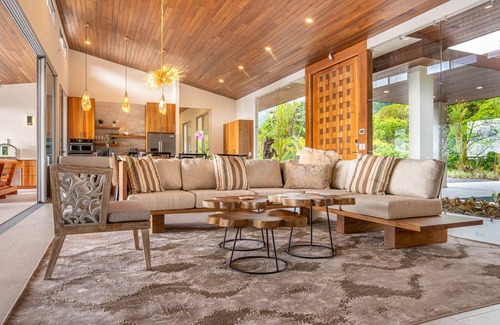 Ciudad Cortes Villa | 650 m² Villa ∙ 4 bedrooms ∙ 8 guests
