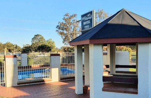 Warwick Hotel | 67 m² Motel ∙ 7 guests