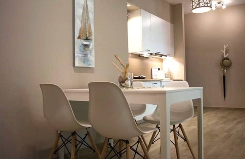 Thissio Apartment | 70 m² Apartment ∙ 2 bedrooms ∙ 4 guests