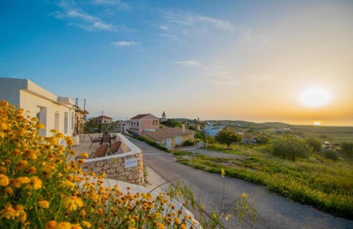 Elation House | 70 m² House ∙ 2 bedrooms ∙ 4 guests