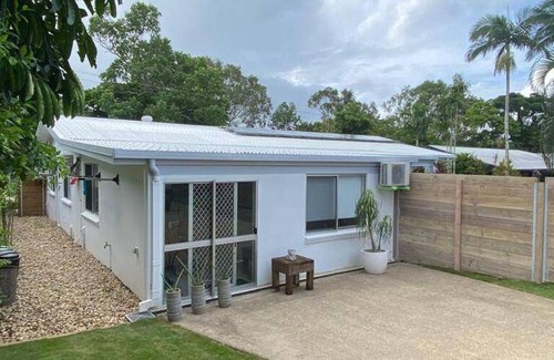 Trinity Beach House | 80 m² House ∙ 2 bedrooms ∙ 4 guests