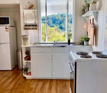 Coolabine House | 80 m² House ∙ 2 bedrooms ∙ 4 guests