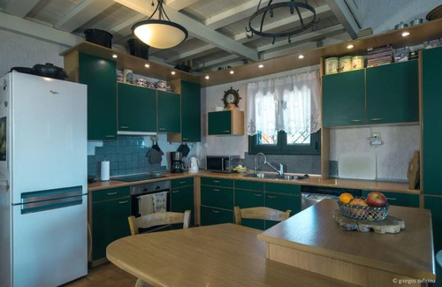 Paradise Beach House | 80 m² House ∙ 2 bedrooms ∙ 5 guests