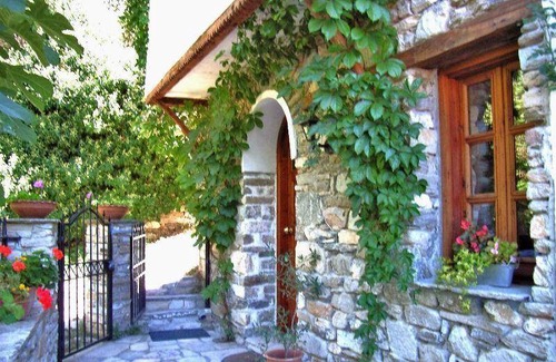 Kazaviti House | 80 m² House ∙ 2 bedrooms ∙ 4 guests