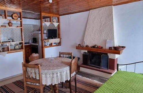 Arachova House | 85 m² House ∙ 2 bedrooms ∙ 5 guests