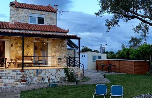 Dirfys-Messapia Villa | 85 m² Villa ∙ 3 bedrooms ∙ 6 guests