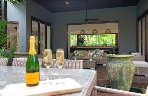 Port Douglas Villa | 850 m² Villa ∙ 5 bedrooms ∙ 10 guests