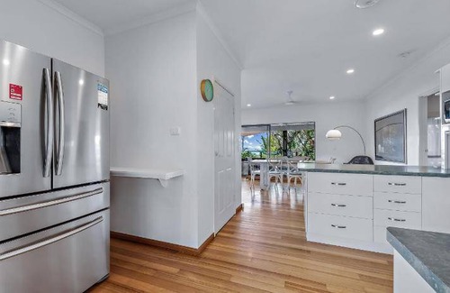 Airlie Beach House | 871 m² House ∙ 2 bedrooms ∙ 6 guests