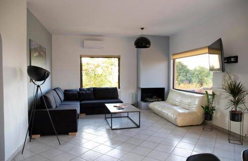 Chalcis Apartment | 90 m² Apartment ∙ 1 bedroom ∙ 6 guests