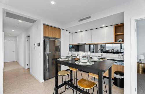 Broadbeach Apartment | 90 m² Apartment ∙ 2 bedrooms ∙ 4 guests