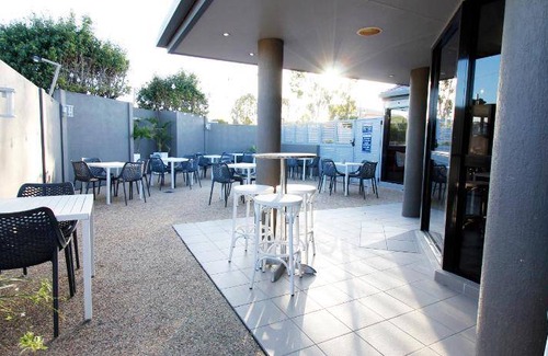 Rockhampton Hotel | 90 m² Motel ∙ 127 guests