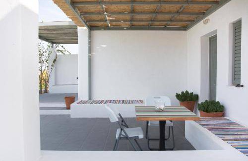 Skiros Villa | 90 m² Villa ∙ 2 bedrooms ∙ 5 guests