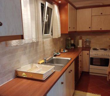 Kymi-Aliveri House | 92 m² House ∙ 2 bedrooms ∙ 6 guests