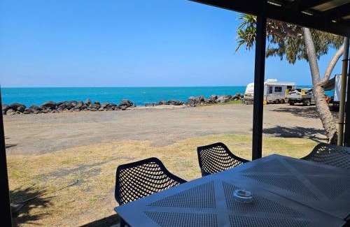 Bargara Villa | Absolute Oceanfront Tourist Park