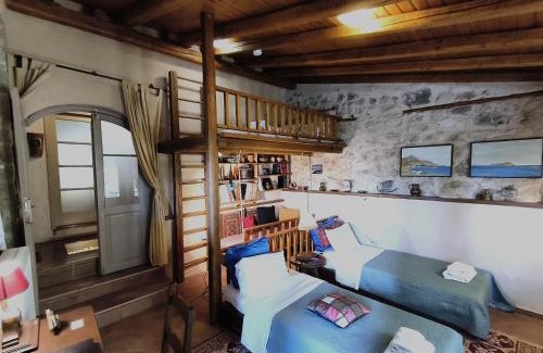 Lilaia House | Agoriani Art Suite - 4 seasons' natural living