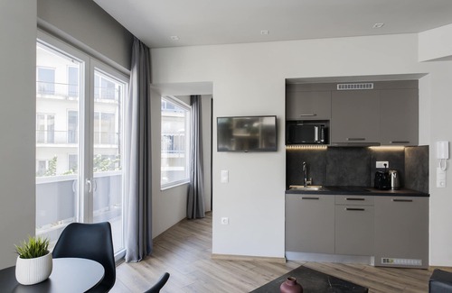 Kinosargous Apartment | Amazing 1BR Apartment at WYZ Athens