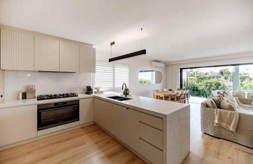 Sunrise Beach Apartment | Apartment ∙ 3 bedrooms ∙ 6 guests