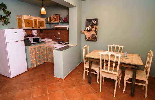 Vathy Apartment | Apartment 'Galini' with Sea View, Shared Garden and Wi-Fi