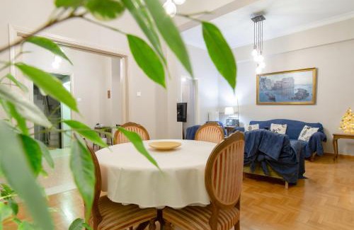 Chalcis Apartment | Apartment overlooking the old bridge