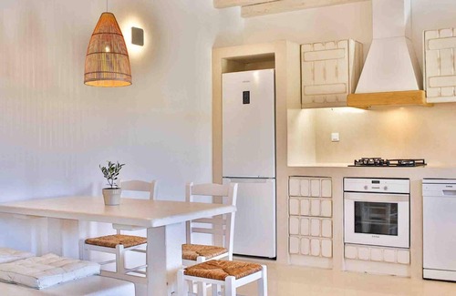 Kalafatis Apartment | Apartment 'Vlia Mar Deluxe 55' with Wi-Fi and Air Conditioning