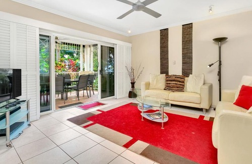 Clifton Beach Apartment | ARLINGTON B/FRONT @ CLIFTON