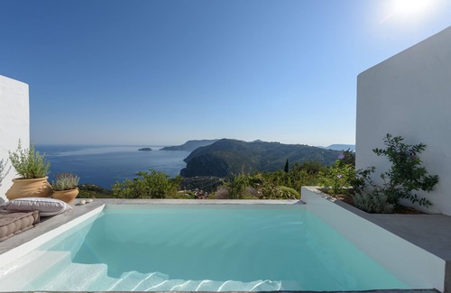 Alonissos Apartment | Armonia 4* Hotel: Deluxe sea view room with mini pool-hydromassage