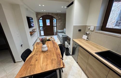 Distomo-Arachova-Antikyra House | Armonia Suites Livadi Arachovas
