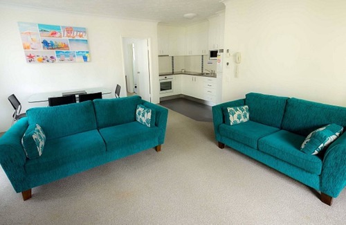 Burleigh Heads Apartment | Aussie Resort