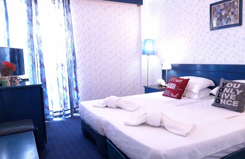 Agia Marina Hotel | Beachfront Double Haven - Argo Seaside Stays