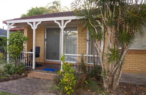 Bracken Ridge House | Beachside Bliss - 3BR Home