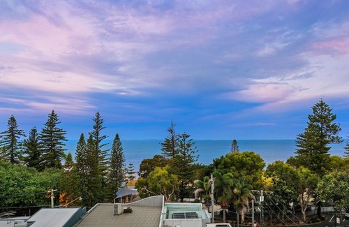 Scarborough Apartment | "Beautiful Bunton 2 Bedroom" - Scarborough Q 4020