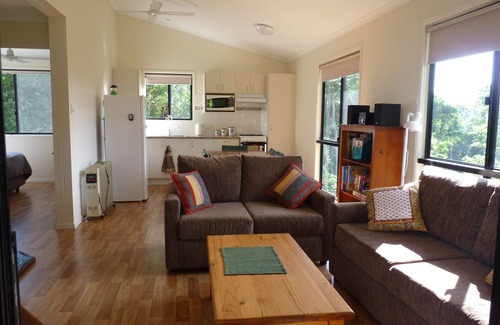 Bellthorpe Cabin | Bellthorpe Stays