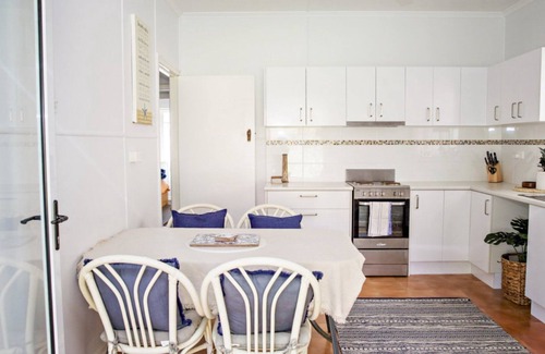 Kings Beach House | Blue Beach House – Unwind at this stunning beachside cottage in Kings Beach