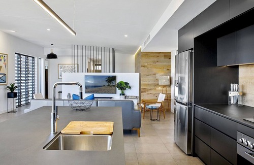 Sunrise Beach House | Blueys Beach House - 5 Bedroom