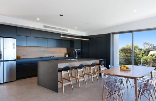 Sunrise Beach House | Blueys Beach House - 5 Bedroom