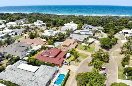 Bokarina House | Bokarina Seaside Escape - Only steps to the Beach