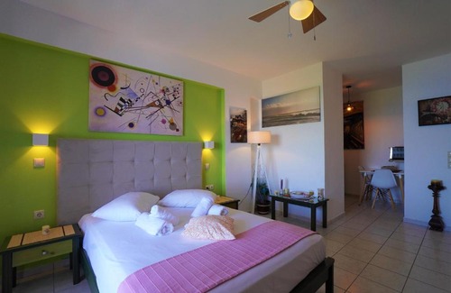 Zakynthos Town Apartment | Boutique Seafront Suites