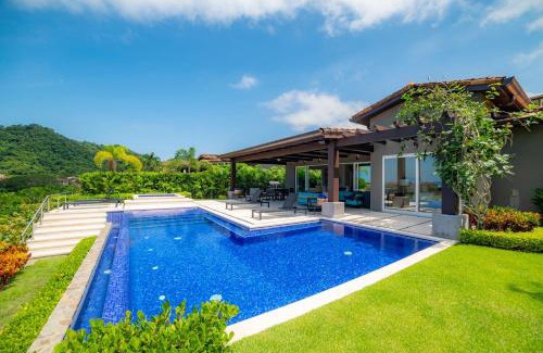 Herradura Villa | Casa Blue Sail 6 bdrs ocean view in Los Suenos